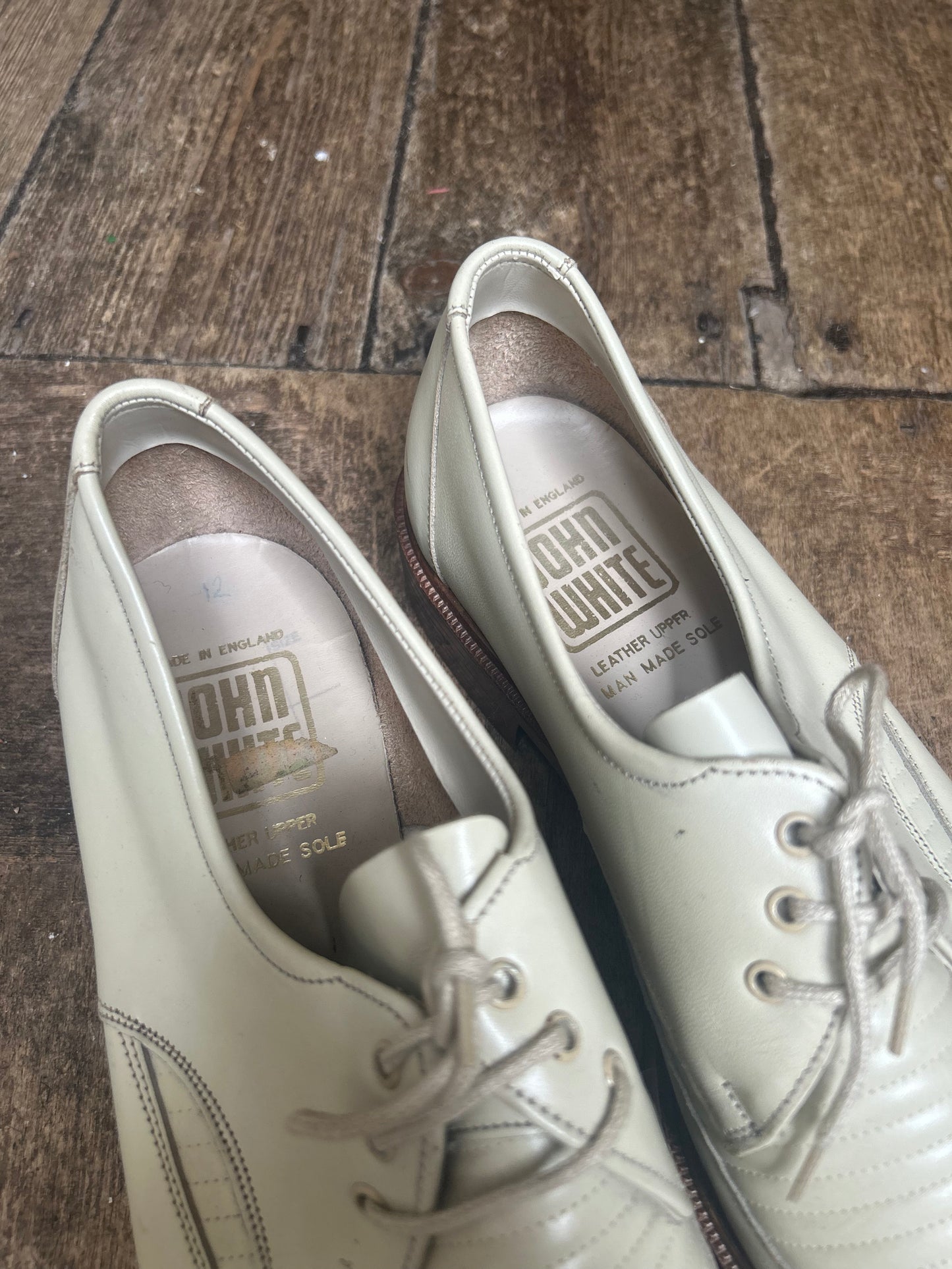 1960s Cream Shoes Needs Reworking Size 8