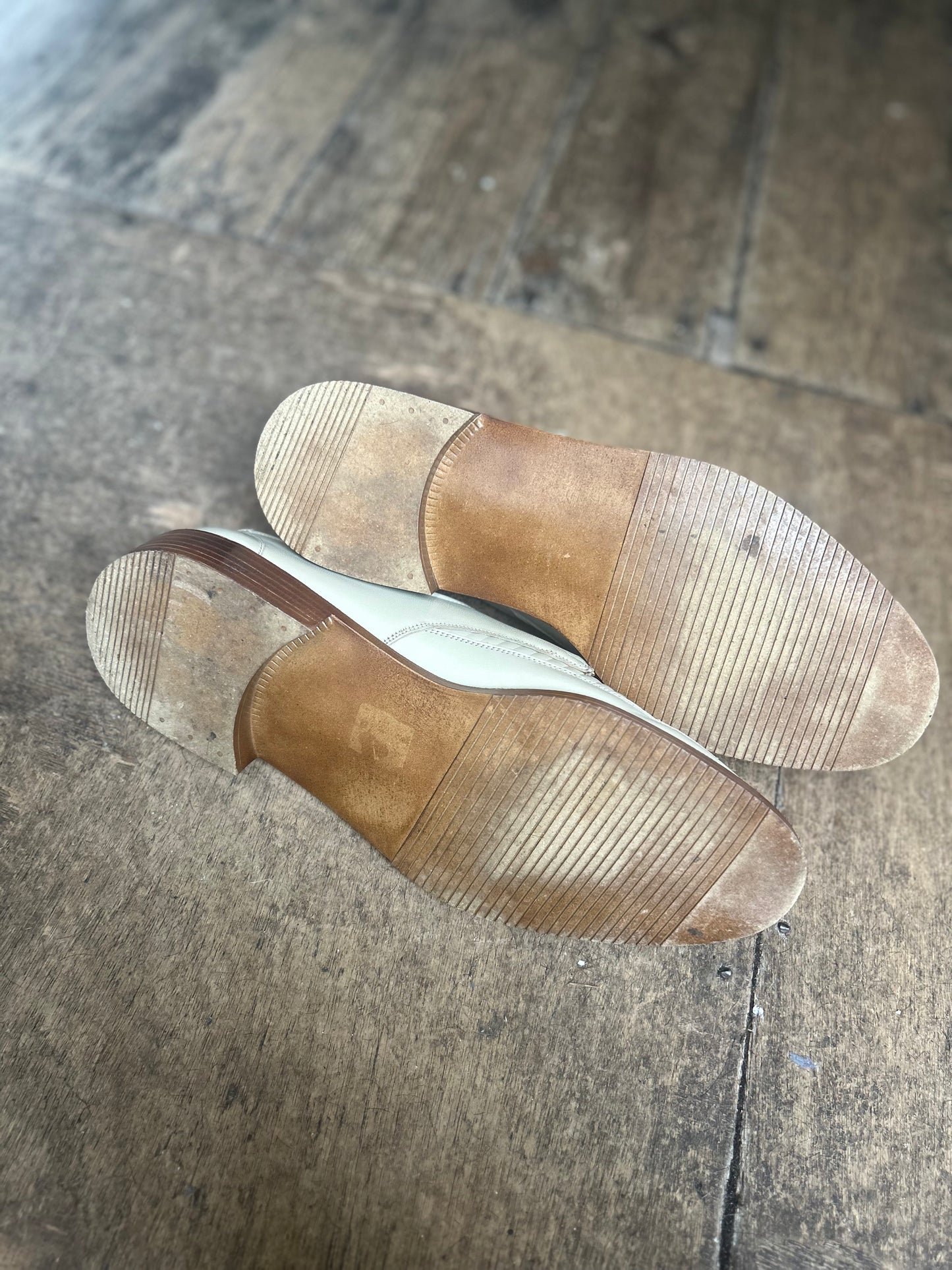 1960s Cream Shoes Needs Reworking Size 8