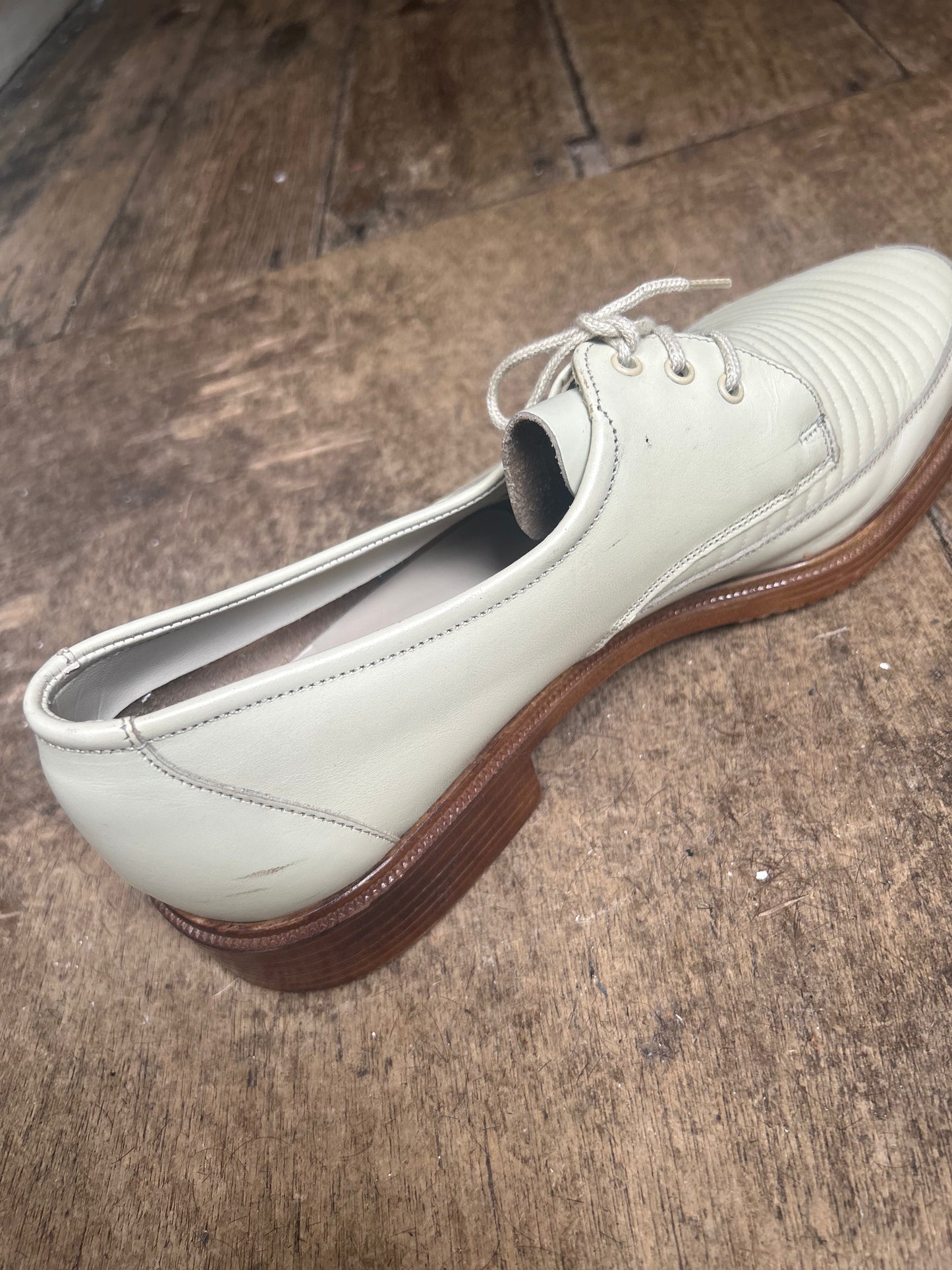 1960s Cream Shoes Needs Reworking Size 8