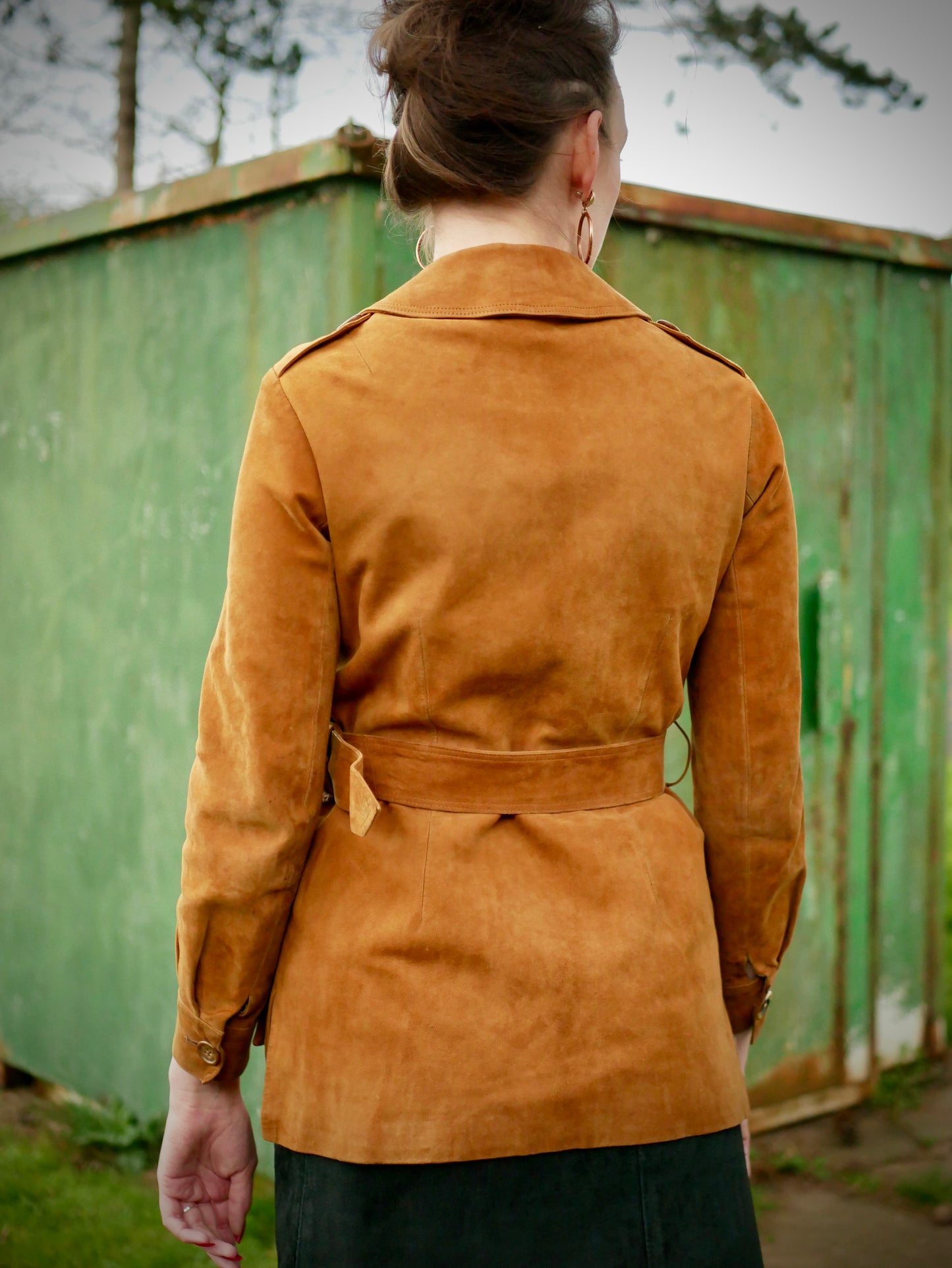 Vintage Late 60s Early 70s Flattering Womens Brown Suede Belted Pocketed Jacket X-Small
