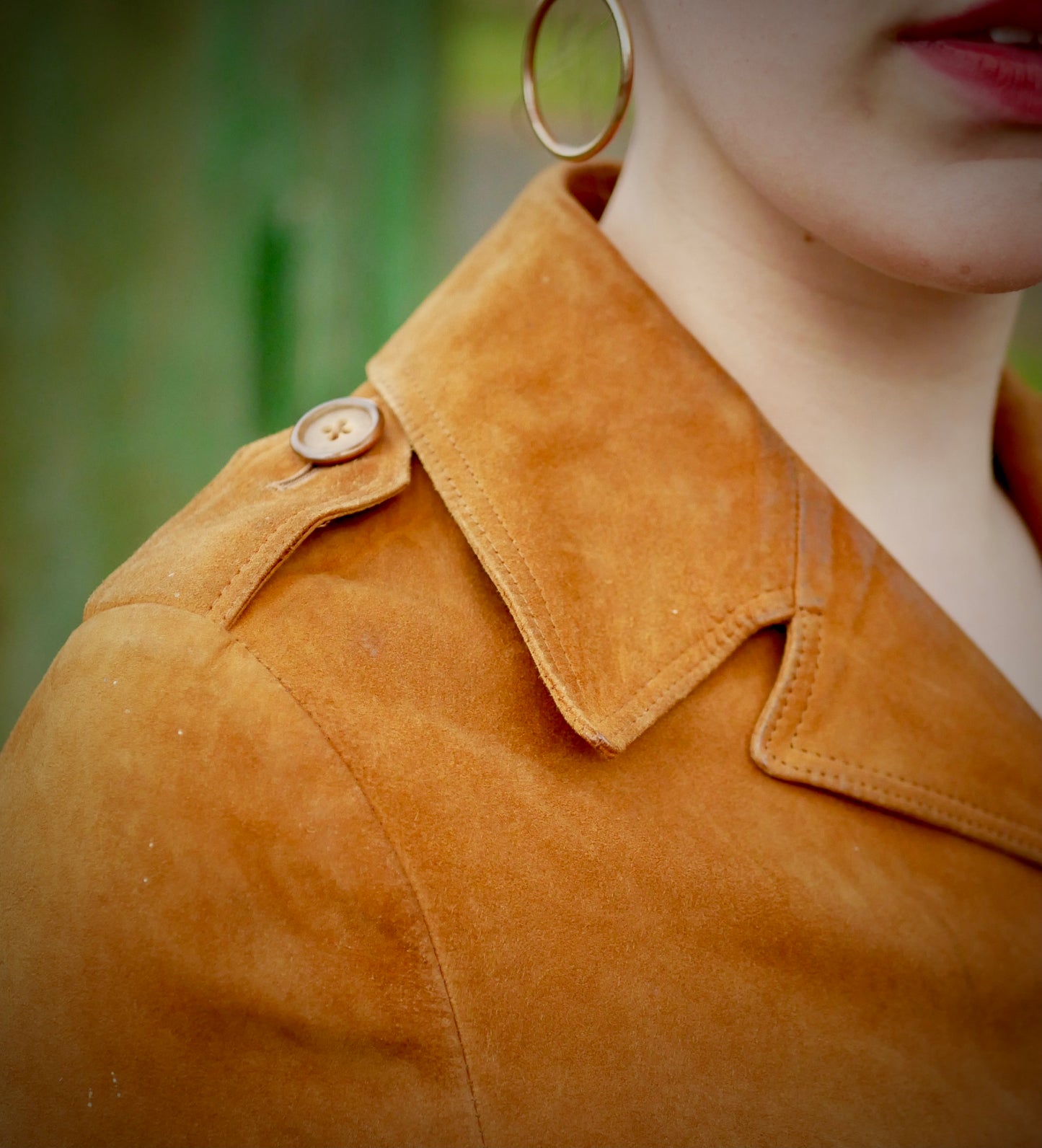 Vintage Late 60s Early 70s Flattering Womens Brown Suede Belted Pocketed Jacket X-Small