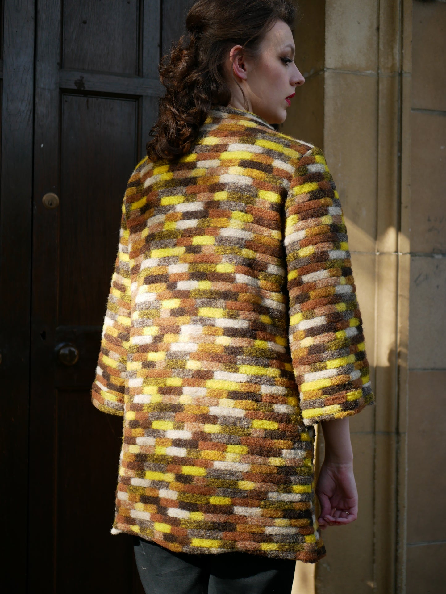 Vintage 1960s Womens Wool Cropped Sleeved Patterned Coat