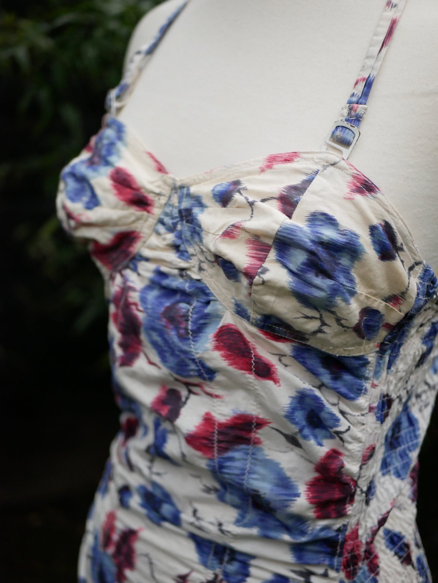 Vintage Gossard Brand 1950s Floral Lined and Shaped Halterneck Swimsuit Small
