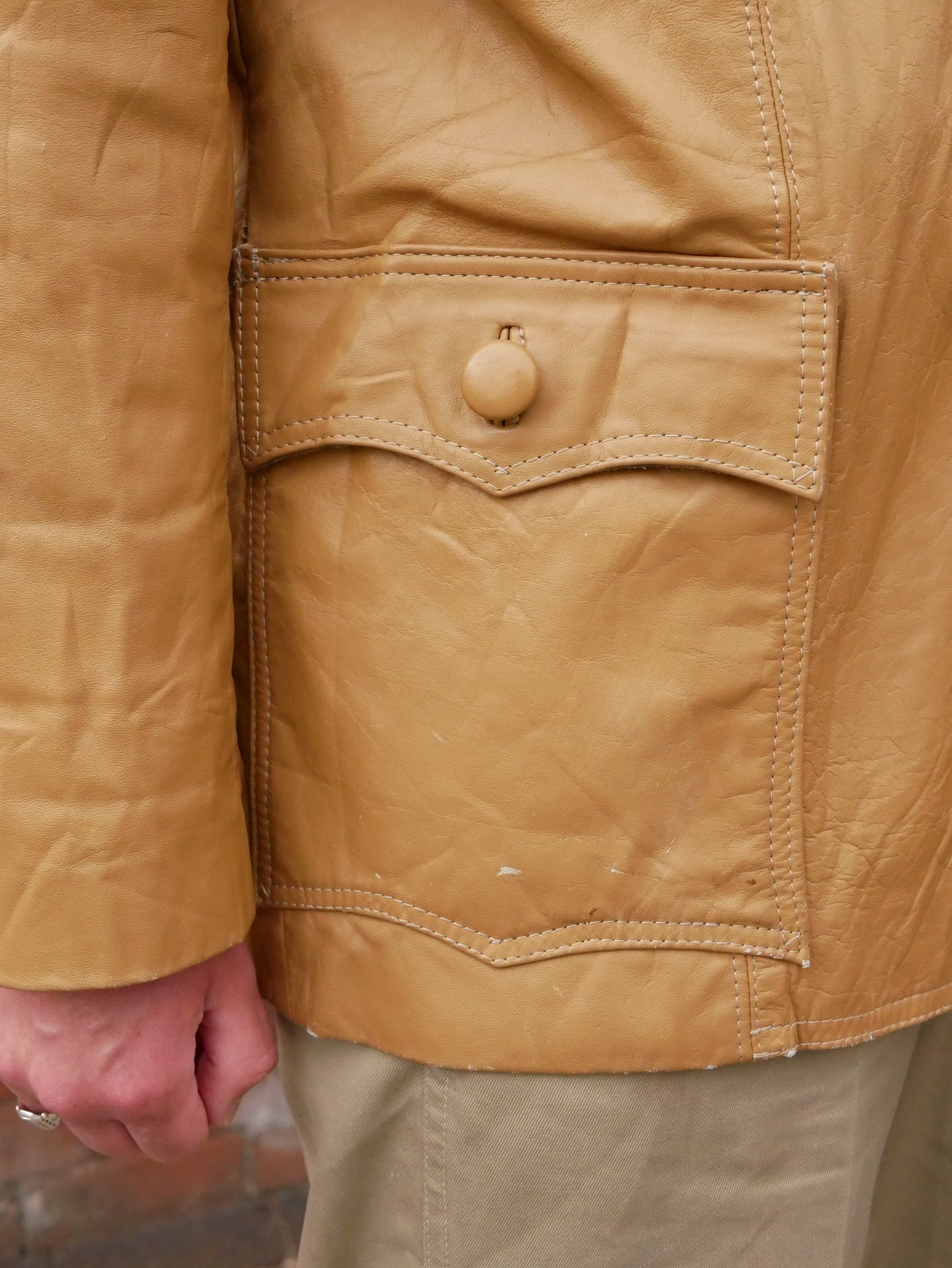 Vintage 1970s Mustard Leather Jacket Back Vents Large Collar Patterned Lining Medium