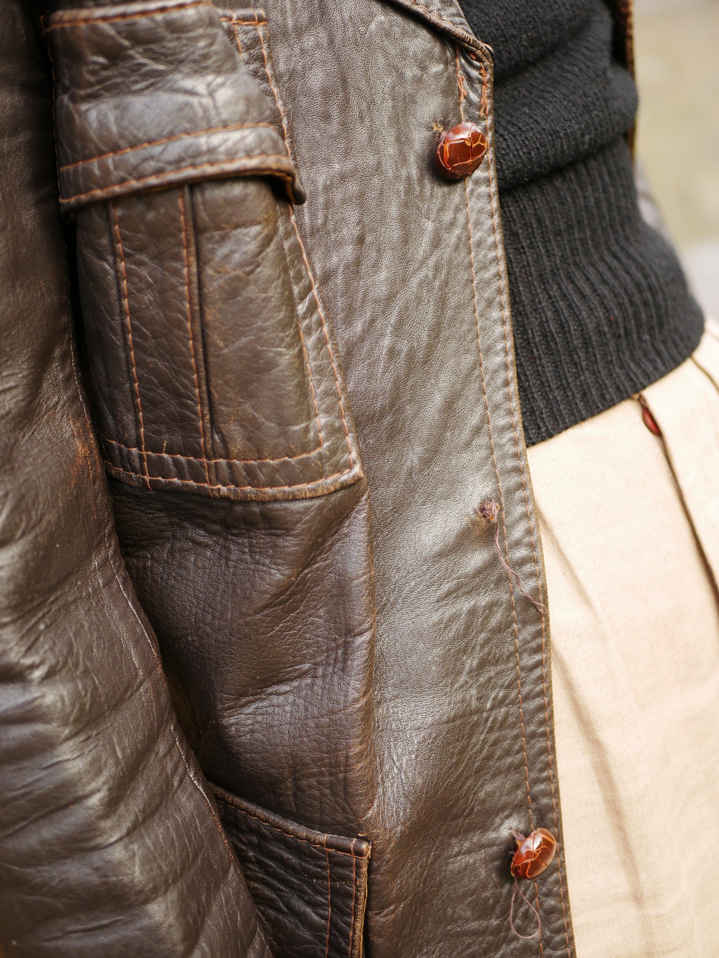 Vintage 1970s Distressed Large Lapels Leather Jacket Small