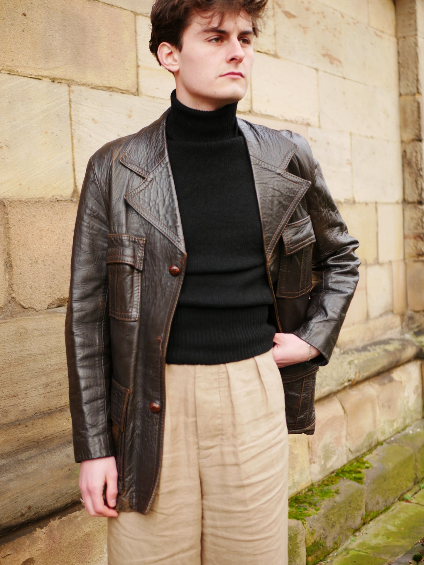 Vintage 1970s Distressed Large Lapels Leather Jacket Small