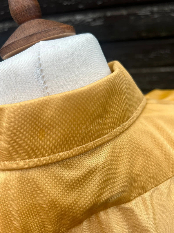 Vintage 1970s Bri-Nylon Slim Fit Yellow Dagger Collar Shirt Small