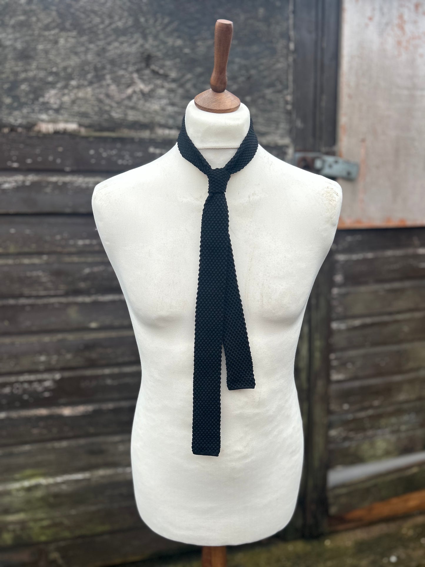 Vintage 1960s Mod/Ivy Style Black 2" Tie