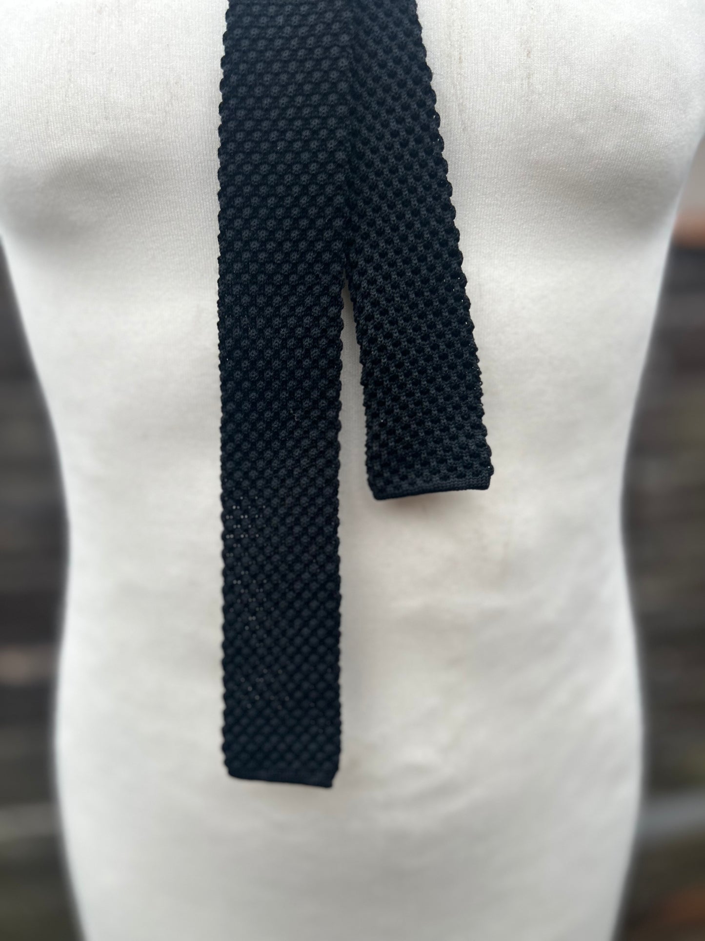 Vintage 1960s Mod/Ivy Style Black 2" Tie