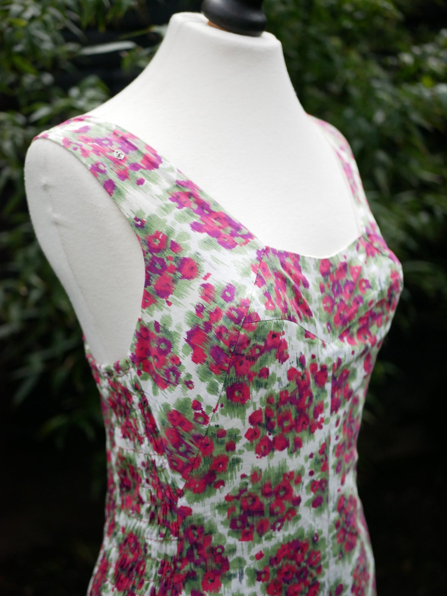 Vintage 1950s Fitted Floral Elasticated Back Swimsuit Small