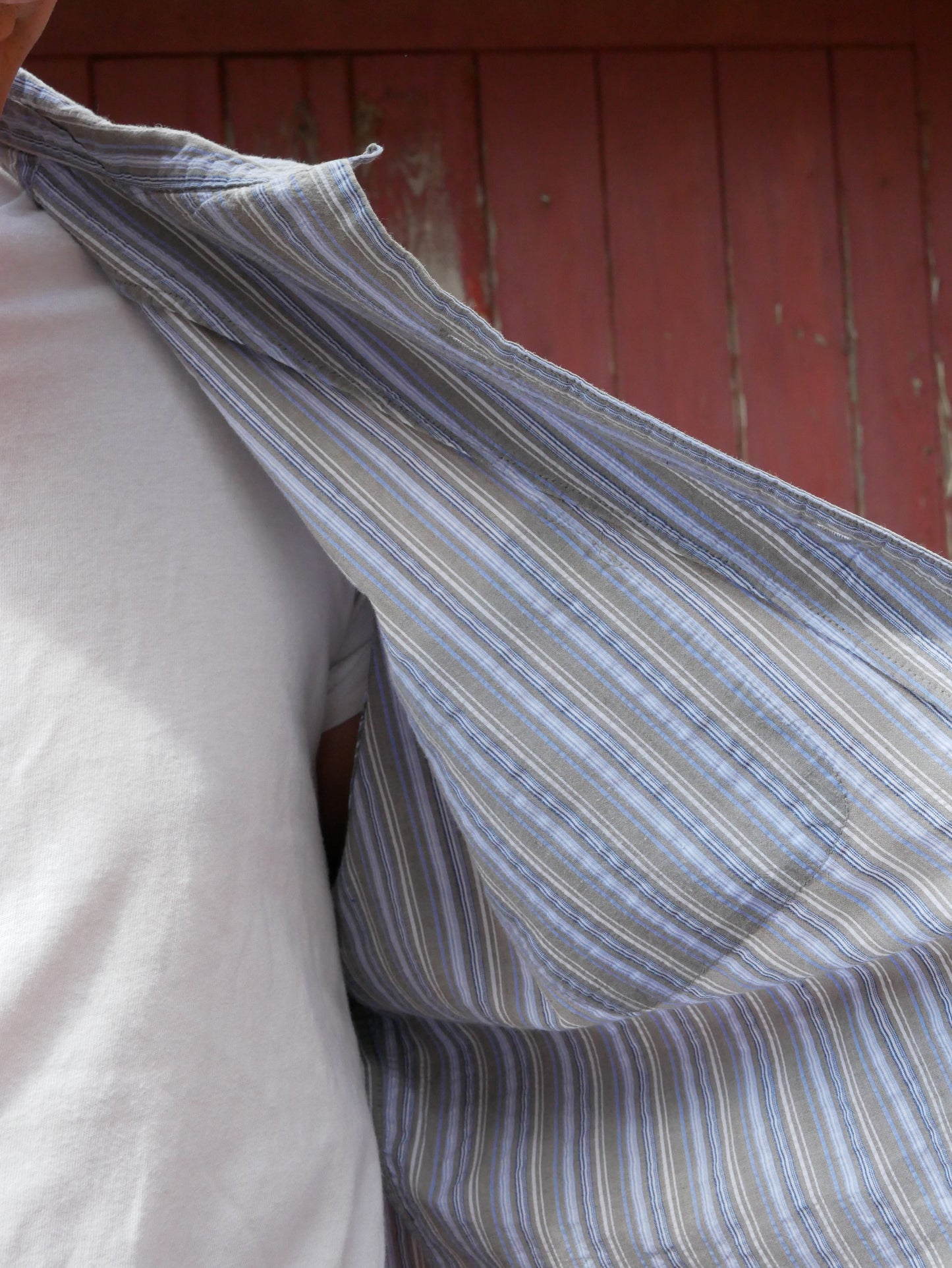 1950s Style Blue Striped Open Looped Collared Shirt Large